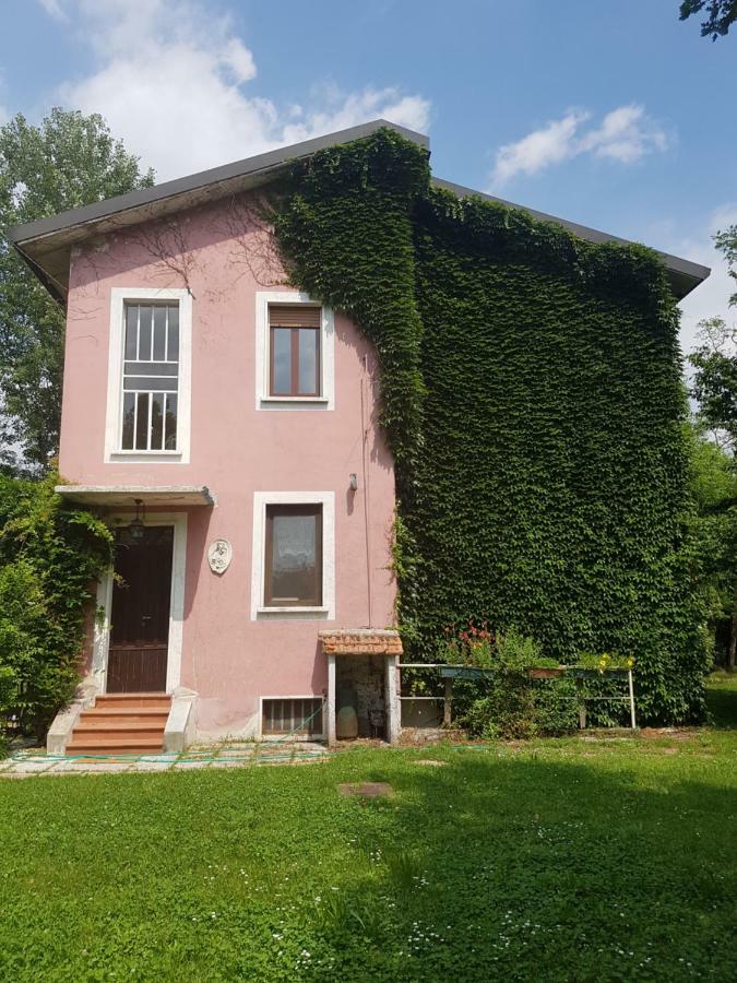 Le Case Nel Bosco Vanzago 外观 照片